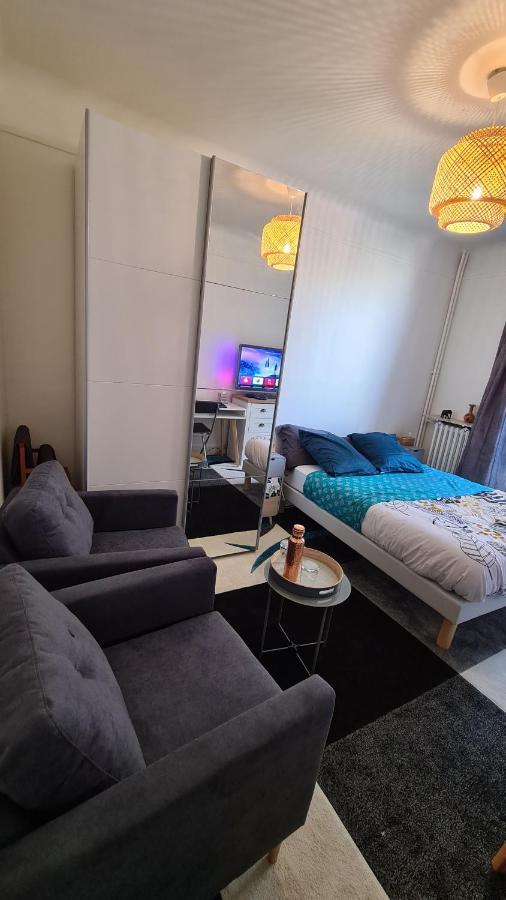 Residence Cosy, Chambre Privee Non Mitoyenne Avec Serrure Dans Un Appartement De 50 M Carres Bois-Colombes エクステリア 写真